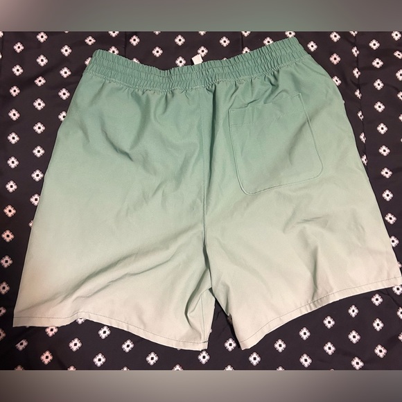 Free Assembly kids green fade out shorts with tie- size 14/16 - Picture 2 of 7